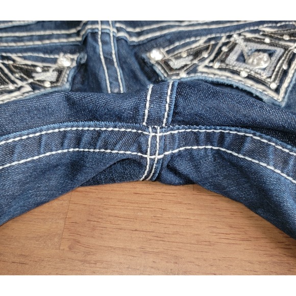 Miss Me‎ Women's Jeans Size 29 Dark Wash Bootcut Mid-Rise Embellished Pockets - Picture 16 of 16